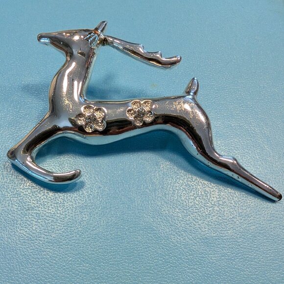 Vintage Christmas Reindeer brooch - Picture 2 of 4